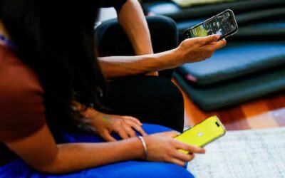 Screen-heavy lifestyle tied to early signs of heart trouble in children