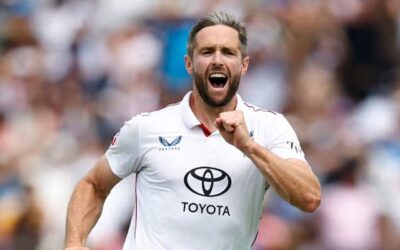 England all-rounder Woakes announces international retirement