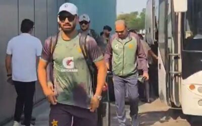 Pakistan squad arrives in Abu Dhabi for must-win clash