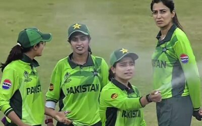 Fatima Sana, teammates fight off bug attack during Pak–India clash