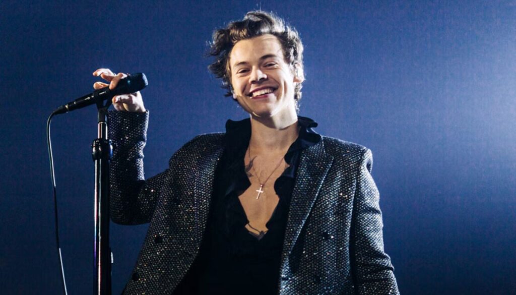 Why Harry Styles broke down on dance floor in Berlin?